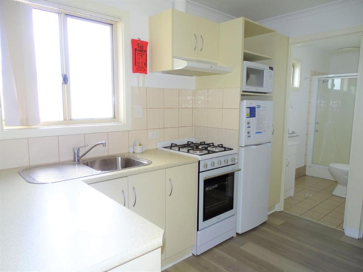 Port Moonta Moonta Bay Cabins 모텔 외부 사진
