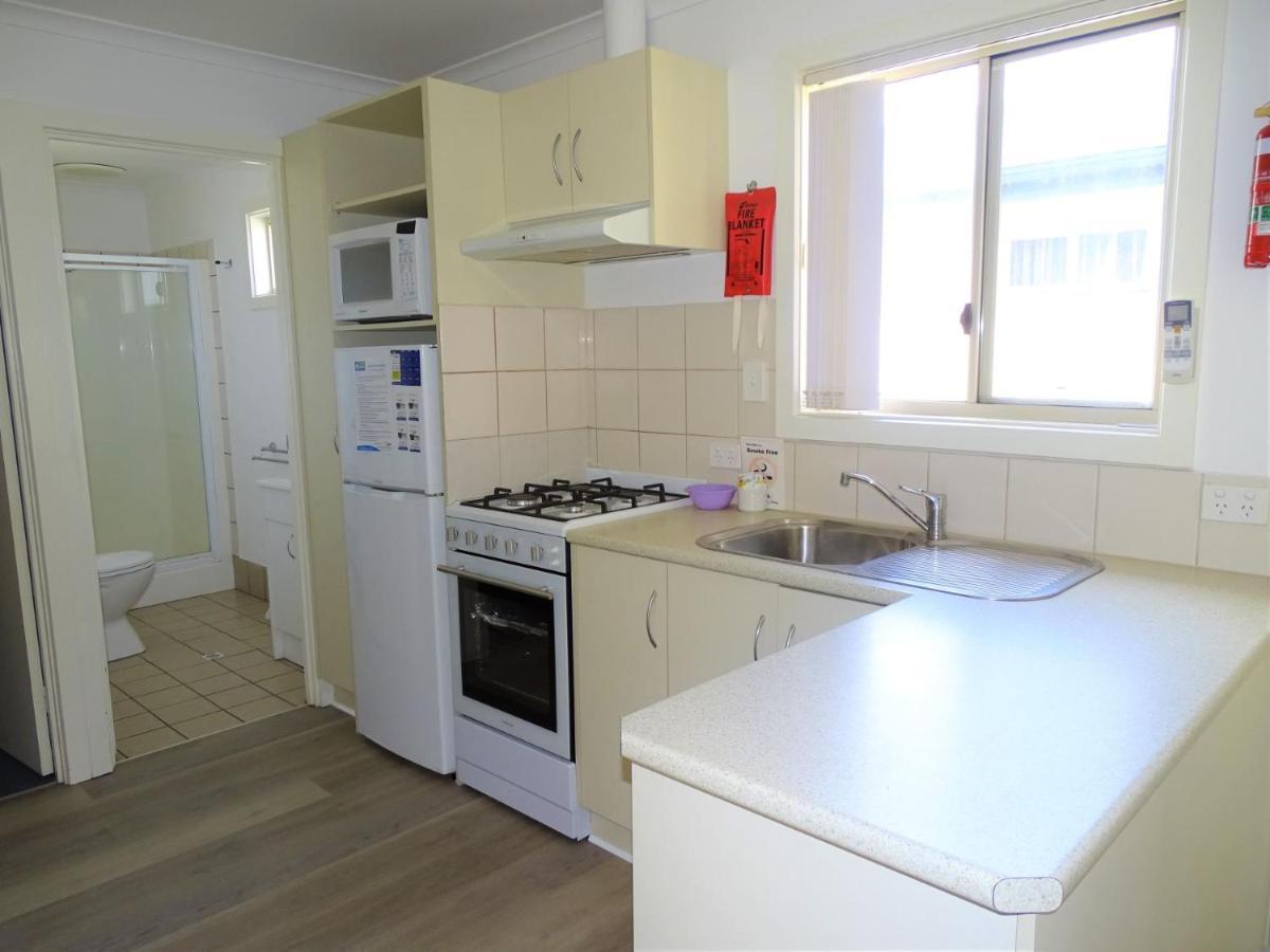 Port Moonta Moonta Bay Cabins 모텔 외부 사진