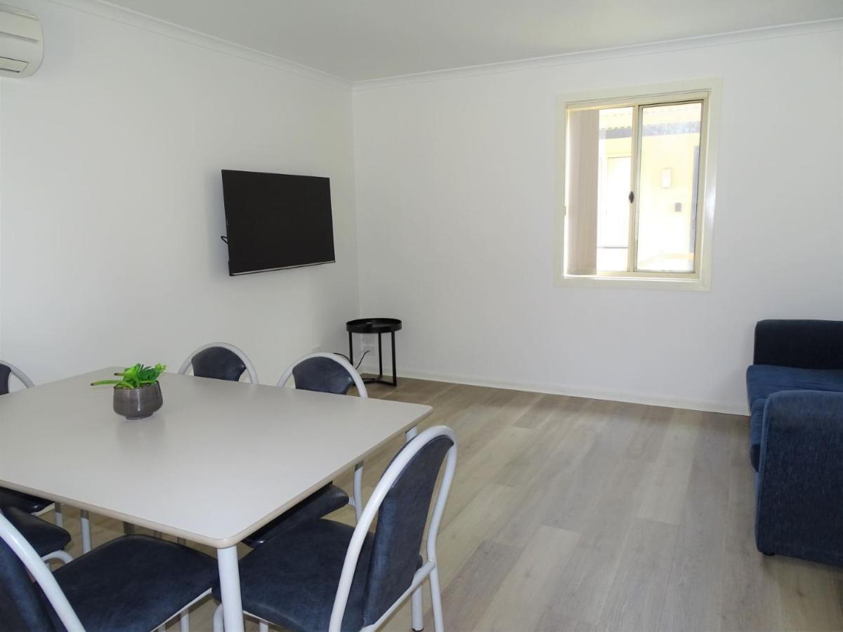 Port Moonta Moonta Bay Cabins 모텔 외부 사진