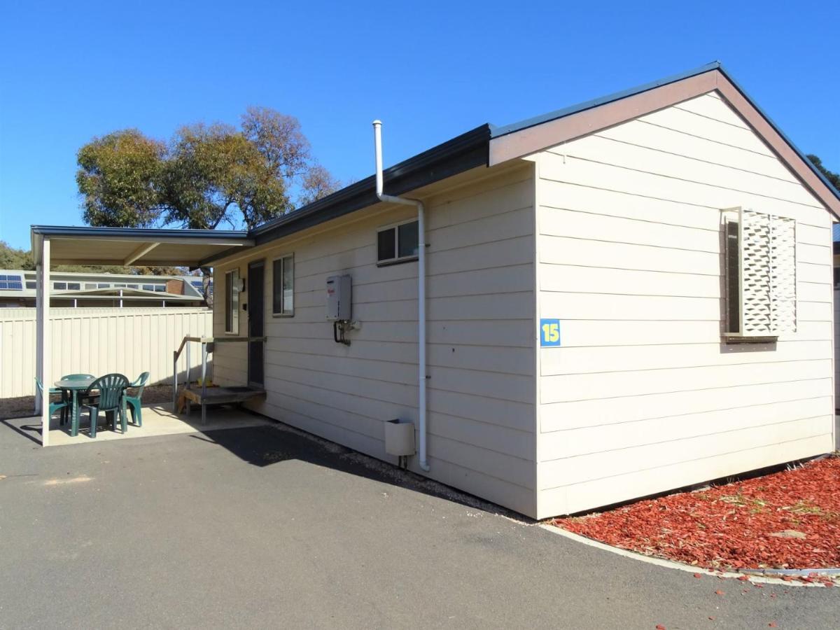 Port Moonta Moonta Bay Cabins 모텔 외부 사진