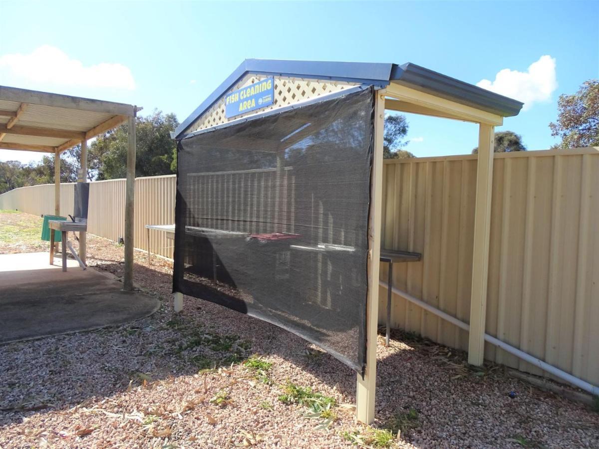 Port Moonta Moonta Bay Cabins 모텔 외부 사진