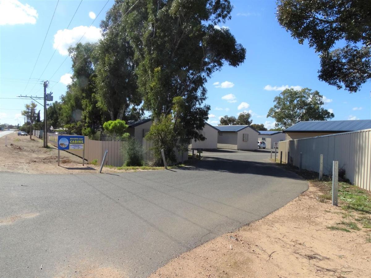 Port Moonta Moonta Bay Cabins 모텔 외부 사진