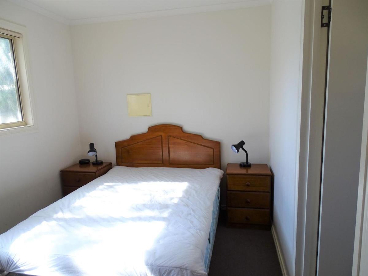 Port Moonta Moonta Bay Cabins 모텔 외부 사진