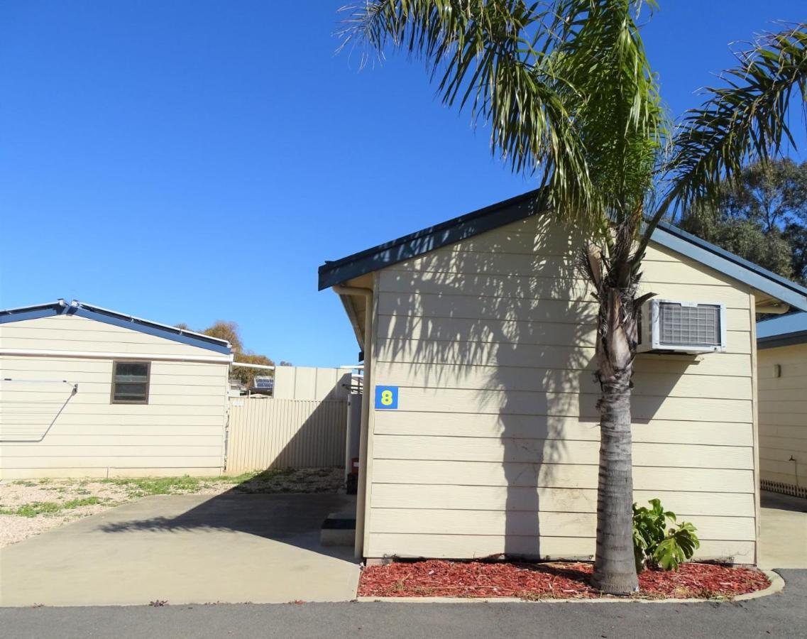 Port Moonta Moonta Bay Cabins 모텔 외부 사진