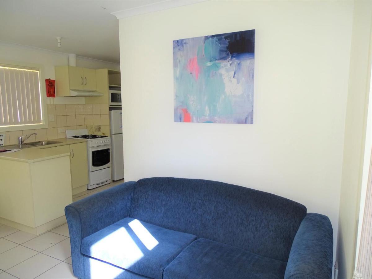 Port Moonta Moonta Bay Cabins 모텔 외부 사진